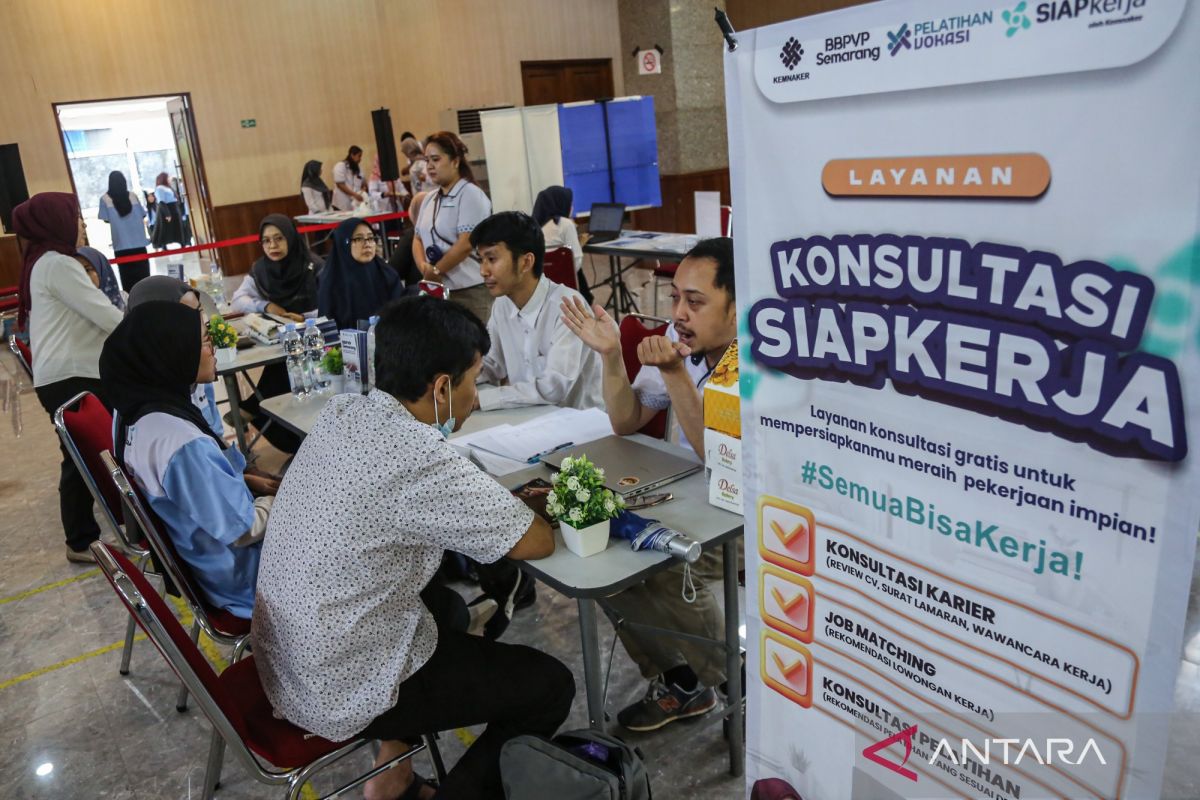 pameran-bursa-kerja-dan-konsultasi-karier-di-semarang-2776731