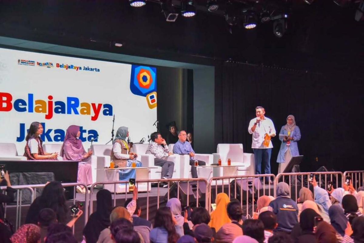 Sabtu-siang-2-Mei-2026-Sekretaris-Kabinet-Teddy-Indra-Wijaya-memenuhi-undangan-untuk-hadir-pa