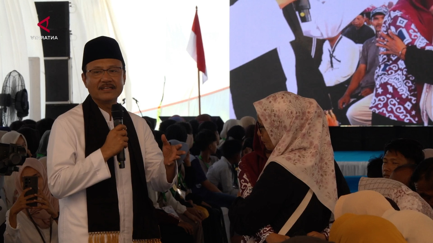 AB_SEKOLAH-RAKYAT-TERUS-DISEMPURNAKAN-DEMI-LULUSAN-CERDAS-BERKARAKTER
