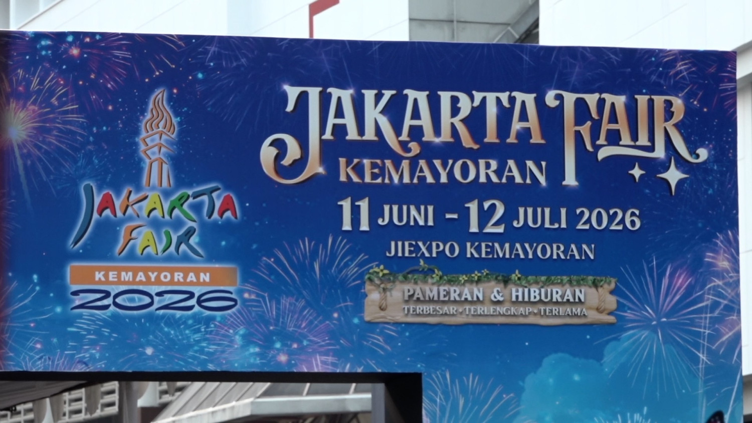 AB_WARA-WIRI-JAJAL-JAJANAN-MELIMPAH-RUAH-ALA-JAKARTA-FAIR-2026