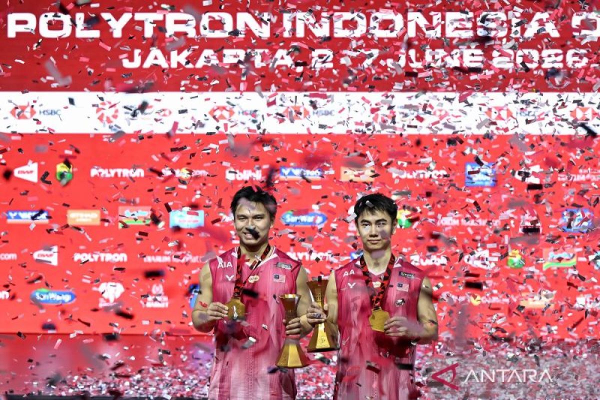 Goh-Izzuddin-juara-ganda-putra-Indonesia-Open-2026-070626-fzn-4