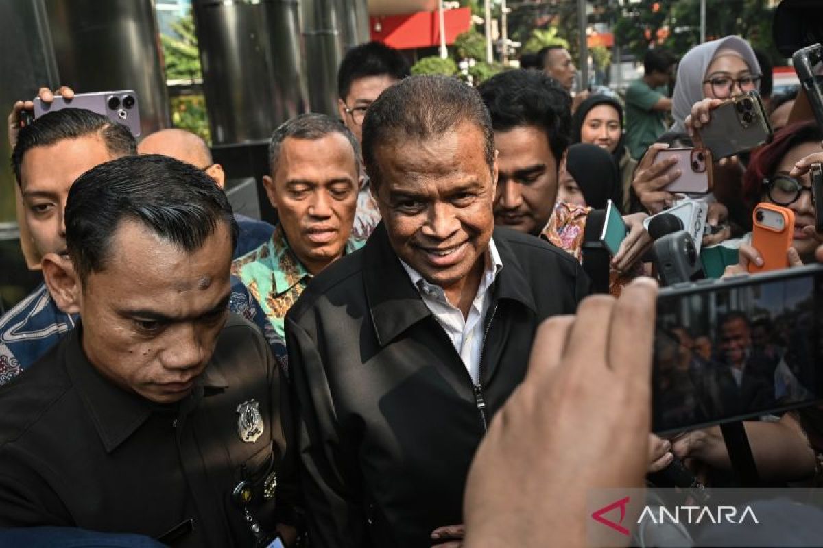 KPK-periksa-Fuad-Hasan-Masyhur-terkait-korupsi-penyelenggaraan-haji-180626-sth-02A
