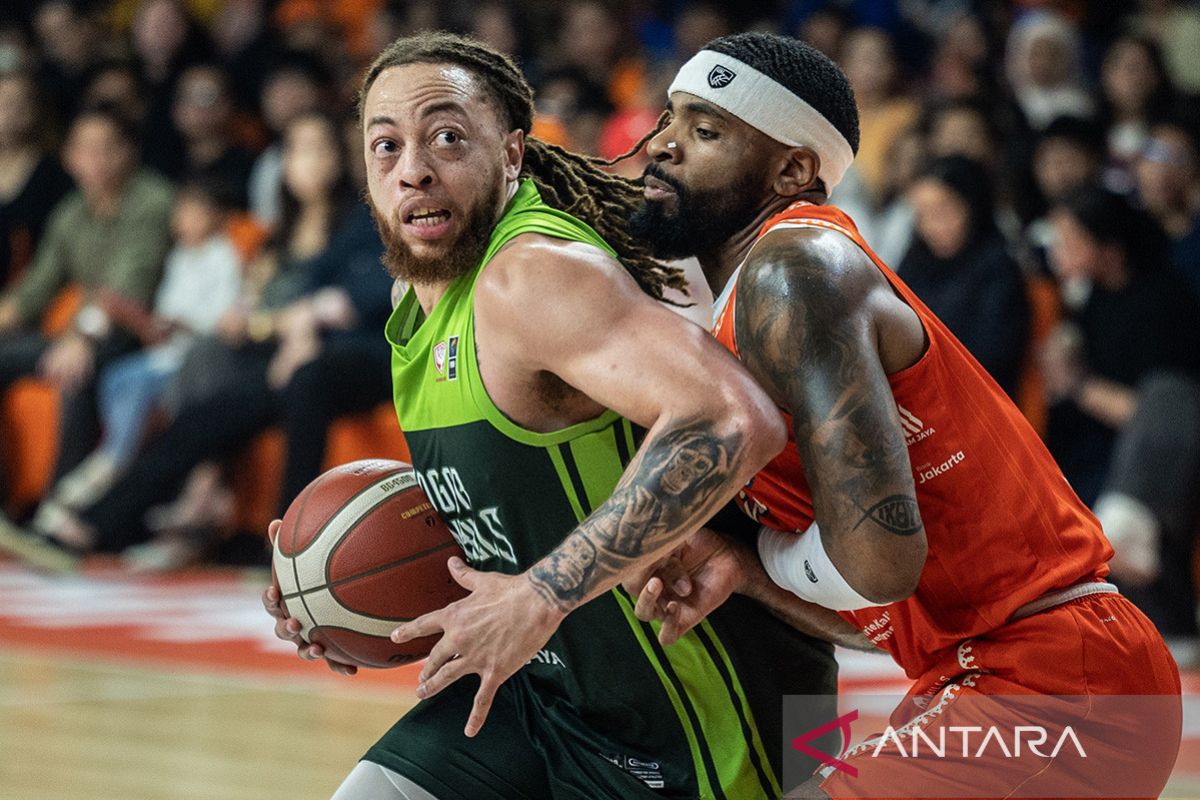 Laga-pertama-final-IBL-2026-190626-Bay-2