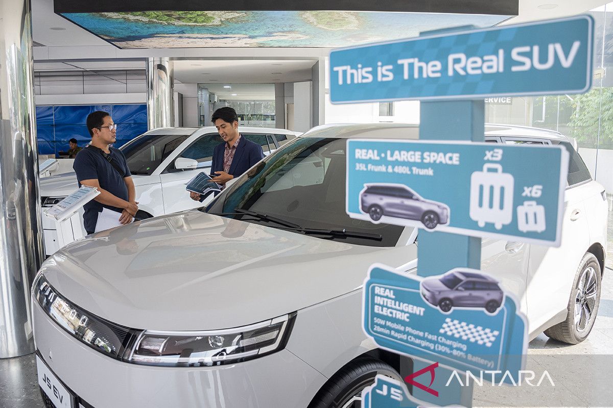Penjualan-Mobil-Listrik-Meningkat-120626-DAN-02