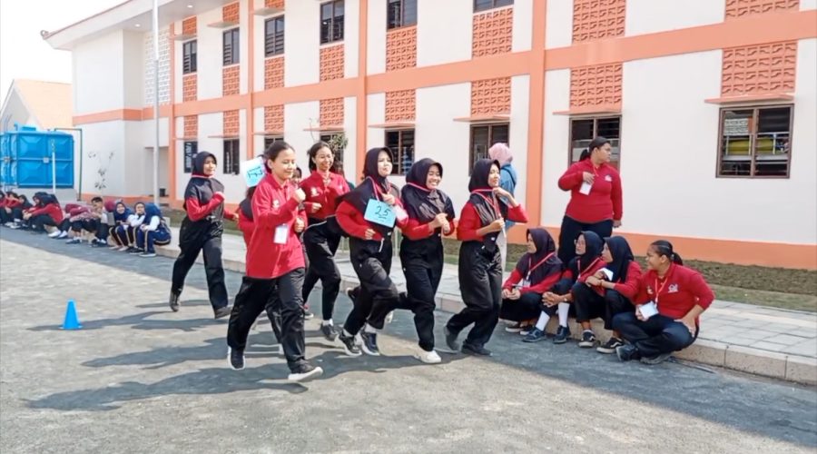 SISWA-SEKOLAH-RAKYAT-SURABAYA-JALANI-HARI-PERTAMA-DI-ASRAMA-TANPA-ORTU